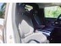 Volkswagen ID. Buzz 286pk Pro Bulli 86 kWh LWB | Geel Kenteken | Enkele Cabine | Laadvloer | Scheidingswand | Trekhaak