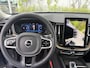 Volvo XC60 2.0 T6 Plug-in Hybrid AWD Ultra Dark | Facelift | Luchtvering | 360 Graden Camera | Trekhaak | Harman Kardon Audio | Panoramadak | Head-up Display | Keyless Entry | Elektrische Achterklep | Apple Carplay | Android Auto | Navigatie