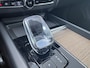 Volvo XC60 2.0 T6 Plug-in Hybrid AWD Ultra Dark | Facelift | Luchtvering | 360 Graden Camera | Trekhaak | Harman Kardon Audio | Panoramadak | Head-up Display | Keyless Entry | Elektrische Achterklep | Apple Carplay | Android Auto | Navigatie