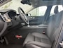 Volvo XC60 2.0 T6 Plug-in Hybrid AWD Ultra Dark | Facelift | Luchtvering | 360 Graden Camera | Trekhaak | Harman Kardon Audio | Panoramadak | Head-up Display | Keyless Entry | Elektrische Achterklep | Apple Carplay | Android Auto | Navigatie
