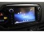 Toyota Yaris 1.5 Hybrid Dynamic | Keyless | Cruise Control | Clima | Parkeersensoren achter | Camera | 16 inch | Bluetooth | Dakspoiler