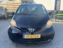 Toyota Aygo 1.0-12V | groot scherm | nieuwe apk | subwoofer en dikke boxen !