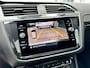 Volkswagen Tiguan 1.5 TSI ACT Highline Business R | AUTOMAAT |WEGKLAPBARE TREKHAAK | PANO DAK | 19 INCH | APPLE & ANDROID AUTO | R-LINE |