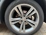 Volkswagen Tiguan 1.5 TSI ACT Highline Business R | AUTOMAAT |WEGKLAPBARE TREKHAAK | PANO DAK | 19 INCH | APPLE & ANDROID AUTO | R-LINE |