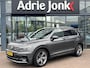 Volkswagen Tiguan 1.5 TSI ACT Highline Business R | AUTOMAAT |WEGKLAPBARE TREKHAAK | PANO DAK | 19 INCH | APPLE & ANDROID AUTO | R-LINE |