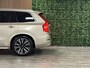 Volvo XC90 T8 AWD Recharge Ultra Bright | Bowers & Wilkins | Luchtvering | All Season Banden | 360 Camera | Head-Up Display | 455pk | Adaptieve Cruise Control | Stoelverwarming voor+achter | Stuurwielverwarming | Schuifdak | 20 Inch | Full LED  Meesturende koplampen | Pilot Assist | BLIS Dode Hoek Detectie | Alcantara hemelbekleding | Lederen handgrepen en zonnekleppen | Elektrische voorstoelen geheugen | Lederen bekleding | Zitting verlenging voorstoelen | Lederen Dashboard | Google Infotainment | Keyless Drive | Parkeersensoren voor+achter | Privacy Glass | Elektrisch bedienbare achterklep | Geïntegreerde zongordijnen achterportieren | Geïntegreerd kinderzitje achterin | Verlichte instaplijsten | 7-Persoons | 4-Zone Climate Control | DAB Radio | Apple Carplay/Android Auto | Alarm Klasse III | Draadloos telefoon opladen | Volvo On Call met mobiele App functie | Bright Dusk Blue Metallic |