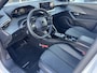 Peugeot e-2008 EV Allure Avantage 54 kWh | 360º Camera | Navigatie | Adaptieve cruise control | AppleCarPlay/Android