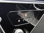 Mercedes-Benz C-klasse Estate 300 e AMG Nightpakket Plug-In Hybride | Trekhaak | Stoelverwarming | Memory | CarPlay | Parkeerpakket met Camera | Inclusief 24 maanden Mercedes-Benz Certified garantie voor Europa.