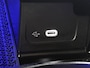 Mercedes-Benz C-klasse Estate 300 e AMG Nightpakket Plug-In Hybride | Trekhaak | Stoelverwarming | Memory | CarPlay | Parkeerpakket met Camera | Inclusief 24 maanden Mercedes-Benz Certified garantie voor Europa.