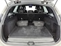 Mercedes-Benz C-klasse Estate 300 e AMG Nightpakket Plug-In Hybride | Trekhaak | Stoelverwarming | Memory | CarPlay | Parkeerpakket met Camera | Inclusief 24 maanden Mercedes-Benz Certified garantie voor Europa.