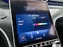 Mercedes-Benz C-klasse Estate 300 e AMG Nightpakket Plug-In Hybride | Trekhaak | Stoelverwarming | Memory | CarPlay | Parkeerpakket met Camera | Inclusief 24 maanden Mercedes-Benz Certified garantie voor Europa.