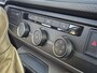 Volkswagen Transporter L2H1 Navi PDC Automaat 3 Zits Airco Achterdeuren Cruise Control Euro6 150 PK! L2H1 Navi PDC Automaat 3 Zits Airco Achterdeuren Cruise Control Euro6 150 PK!