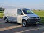 Volkswagen Transporter L2H1 Navi PDC Automaat 3 Zits Airco Achterdeuren Cruise Control Euro6 150 PK! L2H1 Navi PDC Automaat 3 Zits Airco Achterdeuren Cruise Control Euro6 150 PK!