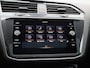Volkswagen Tiguan Allspace 1.5 TSI R-Line Business | PANO- SCHUIFDAK | CAMERA | NAVIGATIE | STUUR- EN STOELVERWARMING |