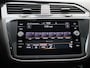Volkswagen Tiguan Allspace 1.5 TSI R-Line Business | PANO- SCHUIFDAK | CAMERA | NAVIGATIE | STUUR- EN STOELVERWARMING |