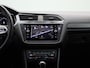 Volkswagen Tiguan Allspace 1.5 TSI R-Line Business | PANO- SCHUIFDAK | CAMERA | NAVIGATIE | STUUR- EN STOELVERWARMING |