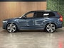 Volvo XC90 T8 AWD Recharge Ultra Dark | Vol! | Bowers & Wilkins | Luchtvering | Stoelventilatie | Trekhaak | 360 Camera | Head-Up Display | Stoelmassage | 455pk | Adaptieve Cruise Control | Stoelverwarming voor+achter | Stuurwielverwarming | Schuifdak | 22 Inch | Full LED  Meesturende koplampen | Pilot Assist | BLIS Dode Hoek Detectie | Alcantara hemelbekleding | Lederen handgrepen en zonnekleppen | Elektrische voorstoelen geheugen | Nappa Lederen bekleding | Zitting verlenging voorstoelen | Lederen Dashboard | Google Infotainment | Keyless Drive | Parkeersensoren voor+achter | Privacy Glass | Elektrisch bedienbare achterklep | Geïntegreerde zongordijnen achterportieren | Geïntegreerd kinderzitje achterin | Verlichte instaplijsten | 7-Persoons | 4-Zone Climate Control | DAB Radio | Apple Carplay/Android Auto | Alarm Klasse III | Draadloos telefoon opladen | Volvo On Call met mobiele App functie | Denim Blue Metallic |