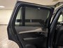 Volvo XC90 T8 AWD Recharge Ultra Dark | Vol! | Bowers & Wilkins | Luchtvering | Stoelventilatie | Trekhaak | 360 Camera | Head-Up Display | Stoelmassage | 455pk | Adaptieve Cruise Control | Stoelverwarming voor+achter | Stuurwielverwarming | Schuifdak | 22 Inch | Full LED  Meesturende koplampen | Pilot Assist | BLIS Dode Hoek Detectie | Alcantara hemelbekleding | Lederen handgrepen en zonnekleppen | Elektrische voorstoelen geheugen | Nappa Lederen bekleding | Zitting verlenging voorstoelen | Lederen Dashboard | Google Infotainment | Keyless Drive | Parkeersensoren voor+achter | Privacy Glass | Elektrisch bedienbare achterklep | Geïntegreerde zongordijnen achterportieren | Geïntegreerd kinderzitje achterin | Verlichte instaplijsten | 7-Persoons | 4-Zone Climate Control | DAB Radio | Apple Carplay/Android Auto | Alarm Klasse III | Draadloos telefoon opladen | Volvo On Call met mobiele App functie | Denim Blue Metallic |