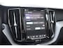 Volvo XC60 T6 350PK Automaat Plug-in Hybrid AWD Plus Bright / Navigatie / Elektrisch glazen schuif-kanteldak / Leren bekleding / Stuur & Stoelverwarming / Elektrische stoelen met geheugen / Elektrische achterklep / Cruise control