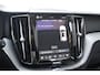 Volvo XC60 T6 350PK Automaat Plug-in Hybrid AWD Plus Bright / Navigatie / Elektrisch glazen schuif-kanteldak / Leren bekleding / Stuur & Stoelverwarming / Elektrische stoelen met geheugen / Elektrische achterklep / Cruise control