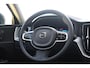 Volvo XC60 T6 350PK Automaat Plug-in Hybrid AWD Plus Bright / Navigatie / Elektrisch glazen schuif-kanteldak / Leren bekleding / Stuur & Stoelverwarming / Elektrische stoelen met geheugen / Elektrische achterklep / Cruise control