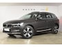 Volvo XC60 T6 350PK Automaat Plug-in Hybrid AWD Plus Bright / Navigatie / Elektrisch glazen schuif-kanteldak / Leren bekleding / Stuur & Stoelverwarming / Elektrische stoelen met geheugen / Elektrische achterklep / Cruise control