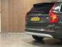 Volvo XC90 T8 AWD Recharge Inscription Long Range | Trekhaak | 360° Camera | Harman Kardon | 455pk | Adaptieve Cruise Control | Stoel en Stuurwielverwarming | Full LED Meesturende koplampen | Pilot Assist | BLIS Dode Hoek Detectie | Elektrische voorstoelen geheugen | Lederen bekleding | Zitting verlenging voorstoelen | Lederen dashboard | 20 Inch | Keyless Drive | Parkeersensoren voor+achter | Privacy Glass | Elektrisch bedienbare achterklep | 7-Persoons | 4-Zone Climate Control | Geïntegreerde zongordijnen achterportieren | Verlichte instaplijsten | Draadloos telefoon opladen | Alarm Klasse III | DAB Radio | Apple Carplay/Android Auto | Volvo On Call met mobiele App functie | Pine Grey Metallic |