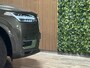 Volvo XC90 T8 AWD Recharge Inscription Long Range | Trekhaak | 360° Camera | Harman Kardon | 455pk | Adaptieve Cruise Control | Stoel en Stuurwielverwarming | Full LED Meesturende koplampen | Pilot Assist | BLIS Dode Hoek Detectie | Elektrische voorstoelen geheugen | Lederen bekleding | Zitting verlenging voorstoelen | Lederen dashboard | 20 Inch | Keyless Drive | Parkeersensoren voor+achter | Privacy Glass | Elektrisch bedienbare achterklep | 7-Persoons | 4-Zone Climate Control | Geïntegreerde zongordijnen achterportieren | Verlichte instaplijsten | Draadloos telefoon opladen | Alarm Klasse III | DAB Radio | Apple Carplay/Android Auto | Volvo On Call met mobiele App functie | Pine Grey Metallic |