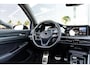 Volkswagen Golf 2.0 TSI R 4Motion Performance Akrapovic HUD