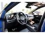 Volkswagen Golf 2.0 TSI R 4Motion Performance Akrapovic HUD