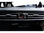 Volkswagen Golf 2.0 TSI R 4Motion Performance Akrapovic HUD