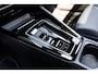 Volkswagen Golf 2.0 TSI R 4Motion Performance Akrapovic HUD