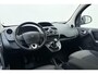 Renault Kangoo Family Rolstoelbus | Rolstoellift | Airco | Verlaagde vloer achterin | Oprijplaat of elektrische rolstoellift | 3-punts rolstoelgordelsysteem | Elektrische spanbanden | Extra lange veiligheidsgordels | Antislip-oprijplaat | Rolstoelplaats achter bestuurder/passagier | Versterkte vloerconstructie