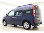 Renault Kangoo Family Rolstoelbus | Rolstoellift | Airco | Verlaagde vloer achterin | Oprijplaat of elektrische rolstoellift | 3-punts rolstoelgordelsysteem | Elektrische spanbanden | Extra lange veiligheidsgordels | Antislip-oprijplaat | Rolstoelplaats achter bestuurder/passagier | Versterkte vloerconstructie