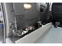 Renault Kangoo Family Rolstoelbus | Rolstoellift | Airco | Verlaagde vloer achterin | Oprijplaat of elektrische rolstoellift | 3-punts rolstoelgordelsysteem | Elektrische spanbanden | Extra lange veiligheidsgordels | Antislip-oprijplaat | Rolstoelplaats achter bestuurder/passagier | Versterkte vloerconstructie