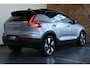 Volvo EX40 Single Motor Extended Range Plus Europa 82 kWh | Nieuwe auto | Direct beschikbaar | Parkeersensoren voor + achter | Google Infotainment | Elektrisch Verstelbare Voorstoelen | Harman Kardon Premium Audio | 360º Visual Park Camera | All-Season Banden