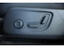 Volvo EX40 Single Motor Extended Range Plus Europa 82 kWh | Nieuwe auto | Direct beschikbaar | Parkeersensoren voor + achter | Google Infotainment | Elektrisch Verstelbare Voorstoelen | Harman Kardon Premium Audio | 360º Visual Park Camera | All-Season Banden