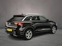 Volkswagen T-Roc R-Line 1.5 TSI 150pk DSG Automaat Trekhaak, Adaptive cruise control, Achteruitrijcamera, Navigatie, LED koplampen, Stoelverwarming
