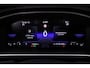 Volkswagen T-Roc R-Line 1.5 TSI 150pk DSG Automaat Trekhaak, Adaptive cruise control, Achteruitrijcamera, Navigatie, LED koplampen, Stoelverwarming
