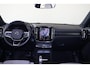 Volvo XC40 Recharge Ultimate 70 kWh - Panorama/schuifdak - IntelliSafe Assist & Surround - 360º Camera - Harman Kardon audio - Adaptieve LED koplampen - Verwarmde voorstoelen & stuur - Parkeersensoren voor & achter - Elektr. bedienb. voorstoelen met geheugen links - Draadloze tel. lader - Extra getint glas - Inklapbare trekhaak - 19' LMV