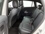 Mercedes-Benz GLA 180 Business Solution Luxury Panoramadak | Parkeerpakket met achteruitrijcamera | MultiBeam Ledkoplampen. Inclusief 24 maanden MB Certified garantie voor Europa.