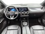 Mercedes-Benz GLA 180 Business Solution Luxury Panoramadak | Parkeerpakket met achteruitrijcamera | MultiBeam Ledkoplampen. Inclusief 24 maanden MB Certified garantie voor Europa.