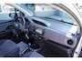 Toyota Yaris 1.5 Hybrid Bi-Tone 5-deurs Navi/Cam/Clima