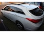 Hyundai i40 Wagon 1.7 CRDi / LEES TEKST / BAK STUK / READ TEXT ! ! !