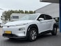 Hyundai Kona Electric EV Fashion 64 kWh | Trekhaak | Warmtepomp | Head-Up | 3Fase | Krell | Dodehoeksensoren | Camera |