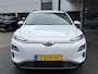 Hyundai Kona Electric EV Fashion 64 kWh | Trekhaak | Warmtepomp | Head-Up | 3Fase | Krell | Dodehoeksensoren | Camera |