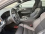 Volvo V60 2.0 T6 Plug-in hybrid AWD Ultimate Dark / Black Sheep / 19" 5-Spaaks Black / H&K Audio / Sportstoelen /