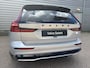 Volvo V60 2.0 T6 Plug-in hybrid AWD Ultimate Dark / Black Sheep / 19" 5-Spaaks Black / H&K Audio / Sportstoelen /