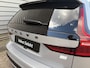 Volvo V60 2.0 T6 Plug-in hybrid AWD Ultimate Dark / Black Sheep / 19" 5-Spaaks Black / H&K Audio / Sportstoelen /