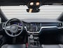 Volvo V60 2.0 T6 Plug-in hybrid AWD Ultimate Dark / Black Sheep / 19" 5-Spaaks Black / H&K Audio / Sportstoelen /